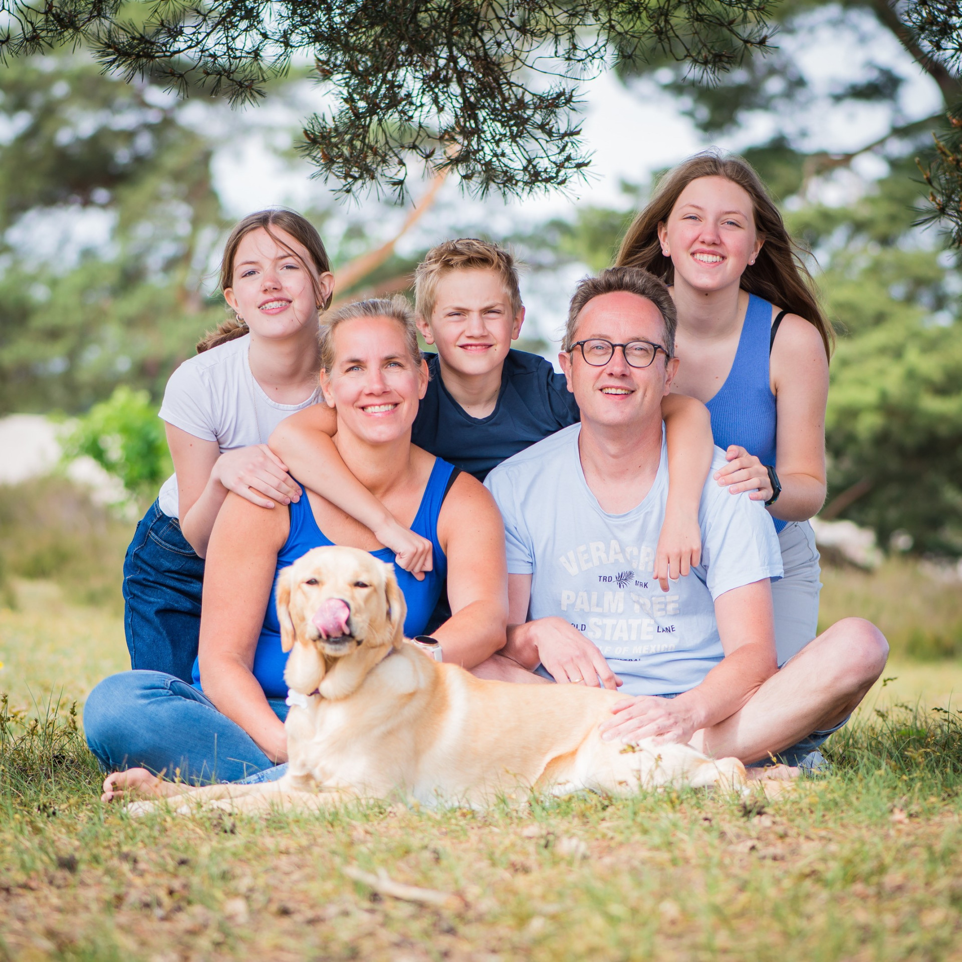 Familie Verkerk zwaait hun hond nuchter uit