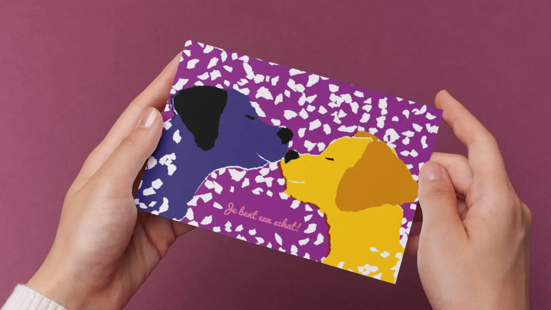 kaartje met getekende hondjes en sneeuw met de tekst je bent een schat